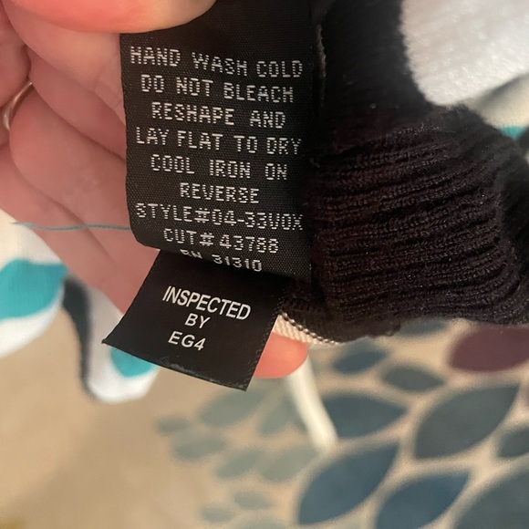 3/4 sleeve scoop neck black and white stripe with turquoise accent stripe - Picture 8 of 8